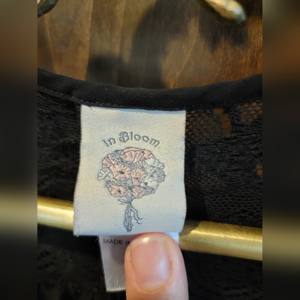 In Bloom Sheer Robe - Picture 4 of 5